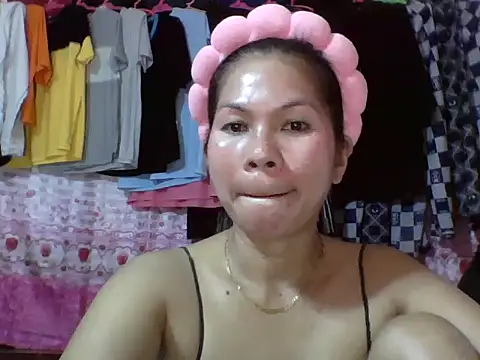 sexyanne1988 online show from 02/15/26, 12:03