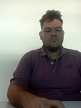 Snapshot of big_bearr chatting on 09/24/25, 12:30 big bearr online show from 09/24/25, 12:30