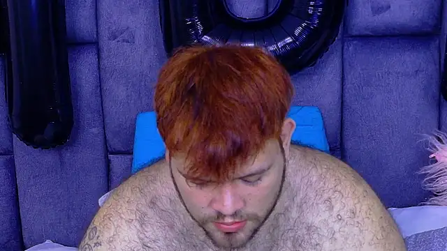 Snapshot of big_bearr chatting on 10/17/25, 12:36 big bearr online show from 10/17/25, 12:36