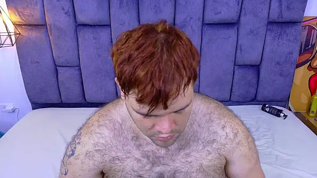 Snapshot of big_bearr chatting on 10/24/25, 09:00 big bearr online show from 10/24/25, 09:00