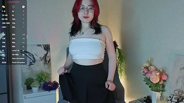 NyamNyamNyammm online show from 10/20/25, 02:06