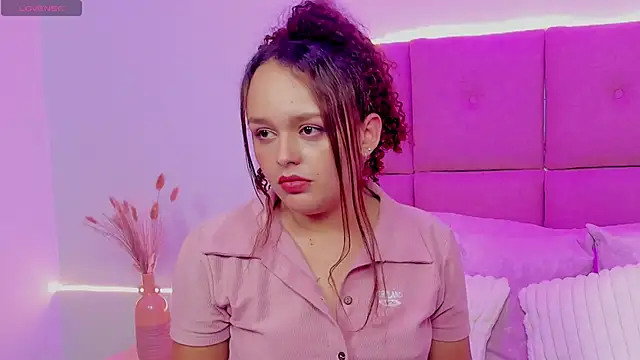 CamilaGomez149 online show from 05/10/26, 01:55