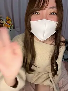 Snapshot of Moe_v_v chatting on 11/22/25, 10:14 Moe v v online show from 11/22/25, 10:14