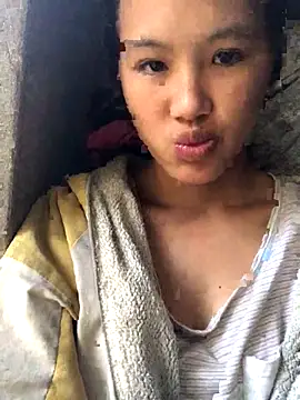 Snapshot of Mai_lovely chatting on 09/30/25, 04:28 Mai lovely online show from 09/30/25, 04:28