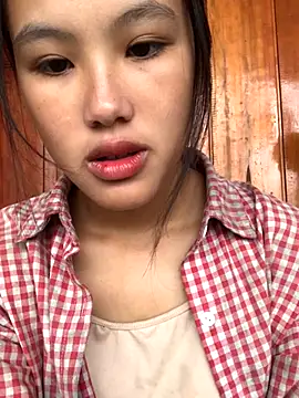 Snapshot of Mai_lovely chatting on 10/04/25, 01:36 Mai lovely online show from 10/04/25, 01:36