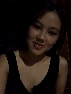 Snapshot of Mai_lovely chatting on 10/08/25, 07:33 Mai lovely online show from 10/08/25, 07:33