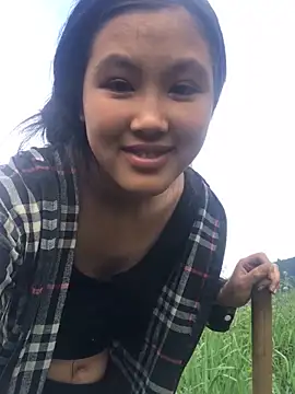 Snapshot of Mai_lovely chatting on 10/16/25, 06:47 Mai lovely online show from 10/16/25, 06:47