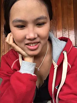 Snapshot of Mai_lovely chatting on 10/31/25, 04:24 Mai lovely online show from 10/31/25, 04:24