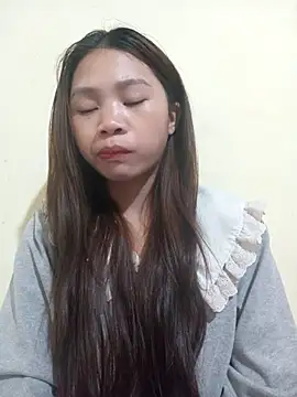 Mayy1 online show from 12/04/25, 02:10