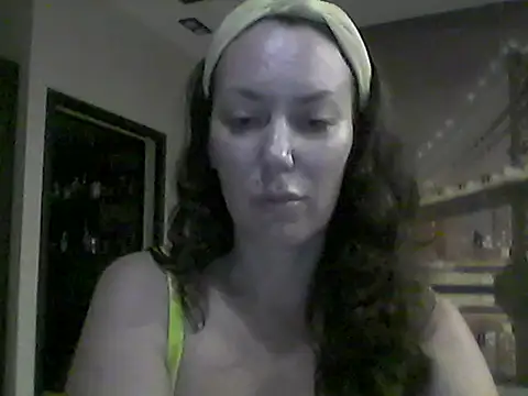 Snapshot of Selirine chatting on 10/03/25, 01:08 Selirine online show from 10/03/25, 01:08