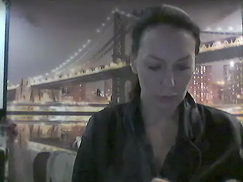 Snapshot of Selirine chatting on 10/21/25, 03:02 Selirine online show from 10/21/25, 03:02