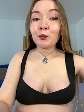 Amalie Smith online show from 05/25/26, 07:36