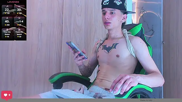 Skinny batman online show from 09/26/25, 03:16