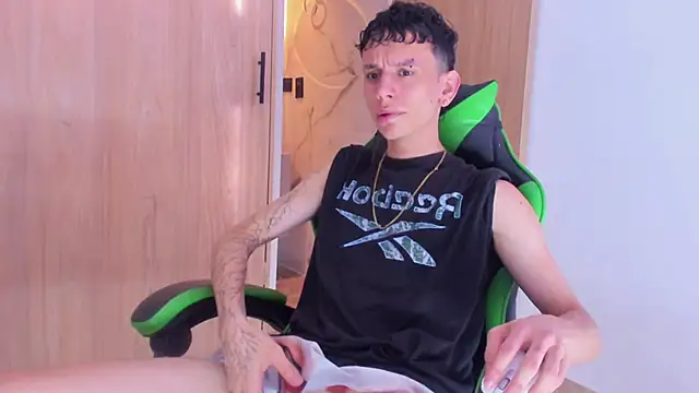 Skinny batman online show from 10/16/25, 12:06