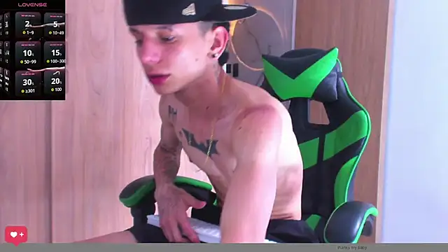 Skinny batman online show from 10/20/25, 12:38