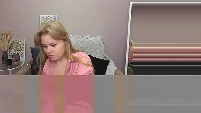 Melissa 199 online show from 10/24/25, 04:09