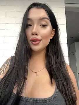 kiss Lissa online show from 11/26/25, 11:00