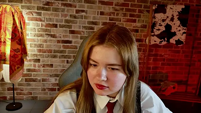 HaleySun online show from 10/23/25, 01:10