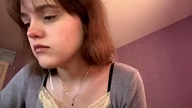 Snapshot of ShannanJou chatting on 10/18/25, 10:27 ShannanJou online show from 10/18/25, 10:27