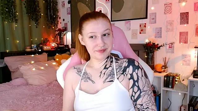 Ayla Hicks online show from 07/10/26, 03:11