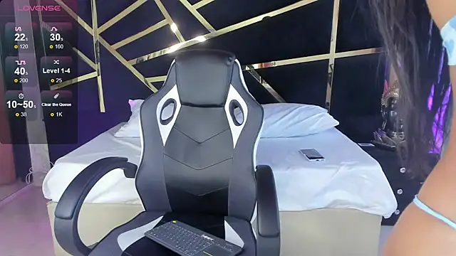 SamanthaElis online show from 10/30/25, 03:02