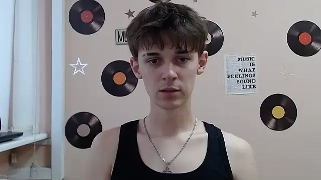 Hoot Dude  online show from 10/09/25, 01:31