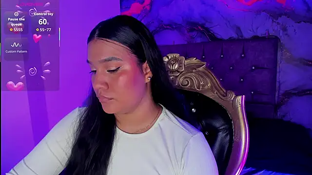 Snapshot of Tamara_Johnss_ chatting on 10/09/25, 03:04 Tamara Johnss  online show from 10/09/25, 03:04