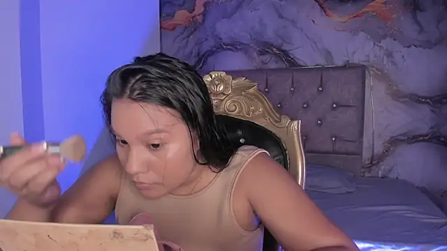 Snapshot of Tamara_Johnss_ chatting on 10/25/25, 02:52 Tamara Johnss  online show from 10/25/25, 02:52