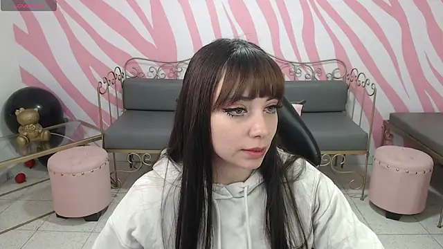 saabrina  online show from 11/05/25, 01:11