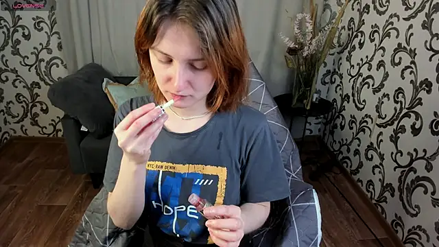 Rimma Kallas online show from 10/18/25, 04:37