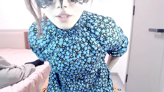 XIXI11111 online show from 10/26/25, 02:34