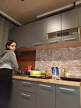 Snapshot of kisette chatting on 09/30/25, 04:34 kisette online show from 09/30/25, 04:34