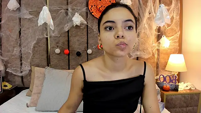 Snapshot of AriaBelles chatting on 11/01/25, 12:07 AriaBelles online show from 11/01/25, 12:07