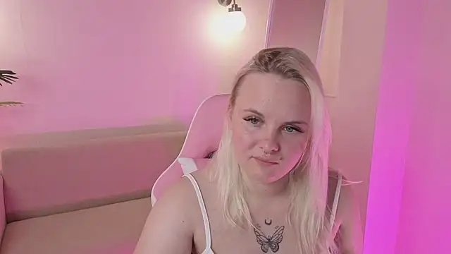 ChristyF0x online show from 09/24/25, 02:04