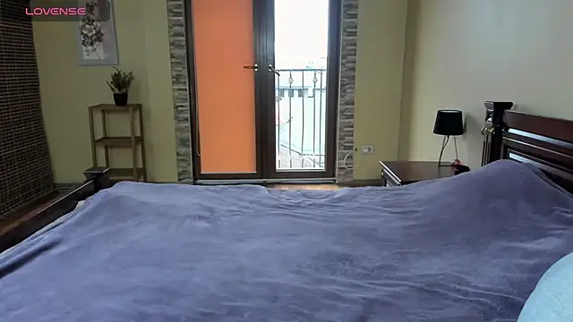 Malibu J online show from 10/17/25, 06:27