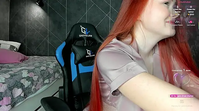 Snapshot of Red_FoxGirl chatting on 10/24/25, 05:31 Red FoxGirl online show from 10/24/25, 05:31