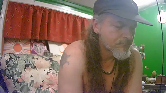 HippieDad333 online show from 06/25/26, 05:12
