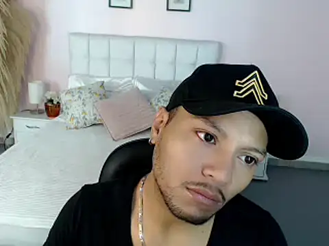 Max Rivers online show from 10/11/25, 12:15