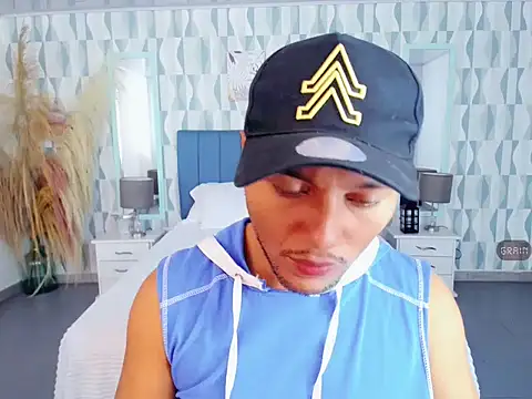 Max Rivers online show from 10/19/25, 07:25