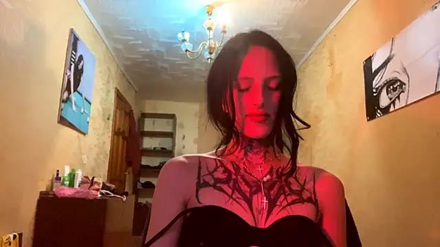 Snapshot of NamBraun chatting on 09/27/25, 02:11 NamBraun online show from 09/27/25, 02:11