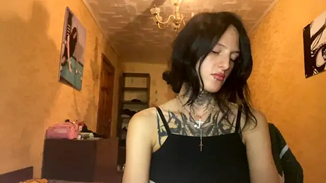 Snapshot of NamBraun chatting on 10/15/25, 05:02 NamBraun online show from 10/15/25, 05:02