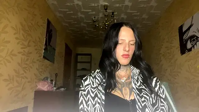 Snapshot of NamBraun chatting on 10/17/25, 08:22 NamBraun online show from 10/17/25, 08:22