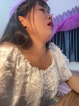 Lie liee online show from 10/05/25, 02:04