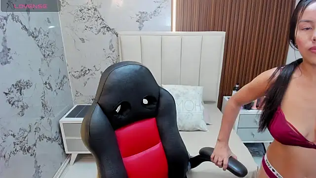 SAMANTHABENET online show from 05/08/26, 01:05