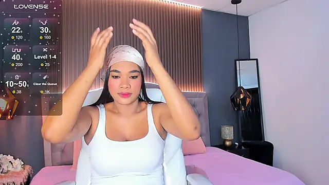 Tiffany  charm  online show from 11/22/25, 03:27