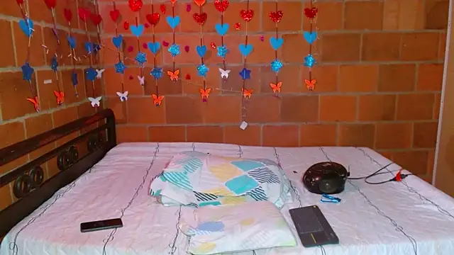 Snapshot of lorenacapelli chatting on 10/03/25, 11:35 lorenacapelli online show from 10/03/25, 11:35