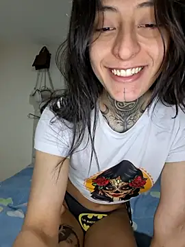 Snapshot of Harley_Miller_ chatting on 10/08/25, 11:08 Harley Miller online show from 10/08/25, 11:08