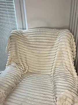 Ruby-Black online show from 10/23/25, 09:30