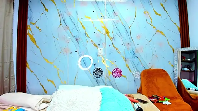 Snapshot of Annie_Evenss chatting on 11/05/25, 08:31 Annie Evenss online show from 11/05/25, 08:31