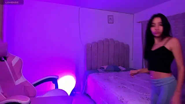 ISABELFORYOU1 online show from 10/18/25, 12:24